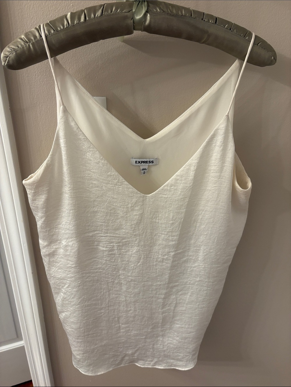 Express Cream V-Neck Spaghetti Strap Cami